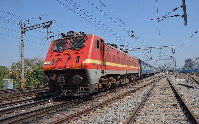 indianrailwaystobegin71unreservedpassengertrainsfromapril5