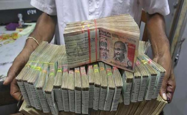 indiaswaroncashneededaverydifferentapproach:foreignmedia