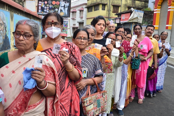 Voting Underway For Fifth Phase Of Lok Sabha Polling In 49 Constituencies Spread Over 6 States And Two UTs