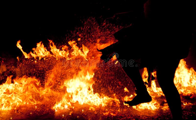 firebreaksoutinscrapgodowninmumbai;nocasualty