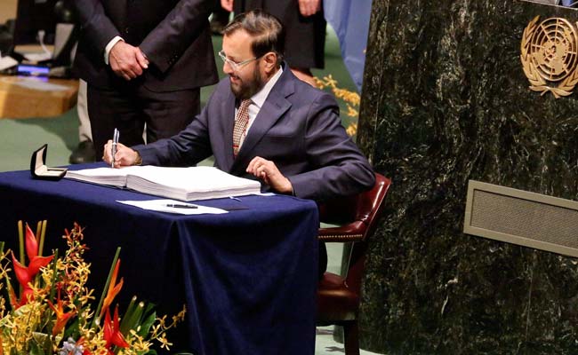 parisagreementhistoricachievementformankind:javadekar