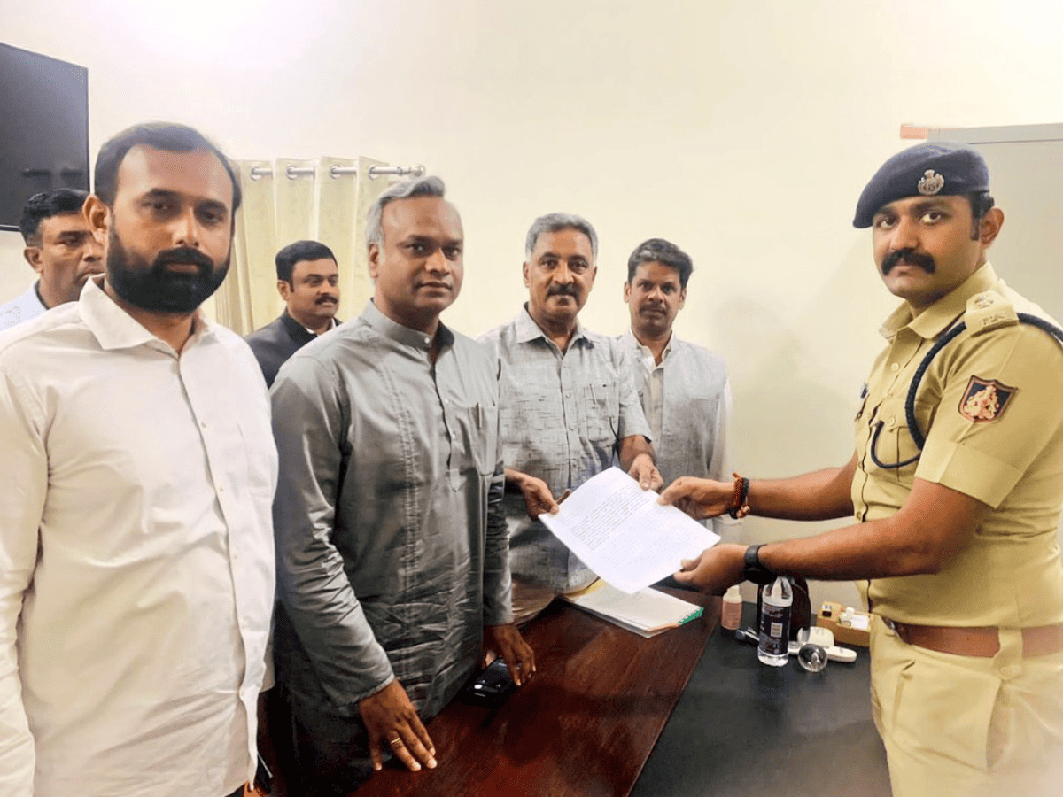 karnatakacongresslodgescomplaintagainstjpnaddaandamitmalviya