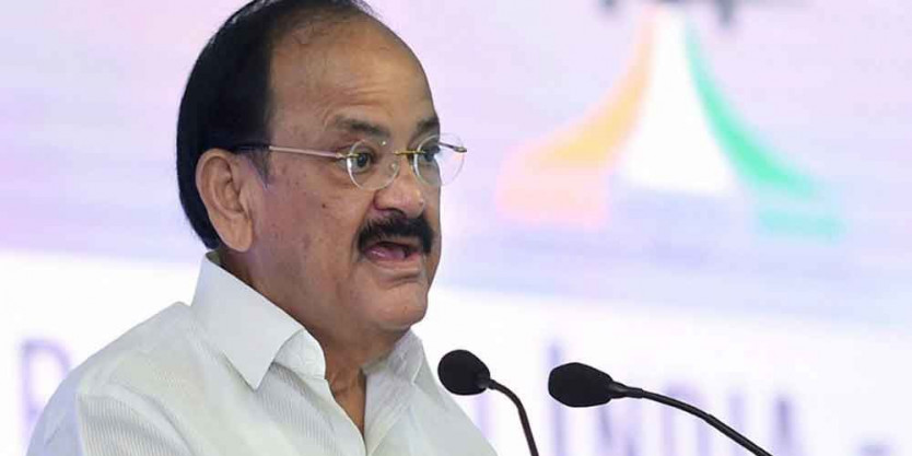 venkaiahnaiduurgesteluguscholarstopreserveandpromotionofclassicaltelugulanguage