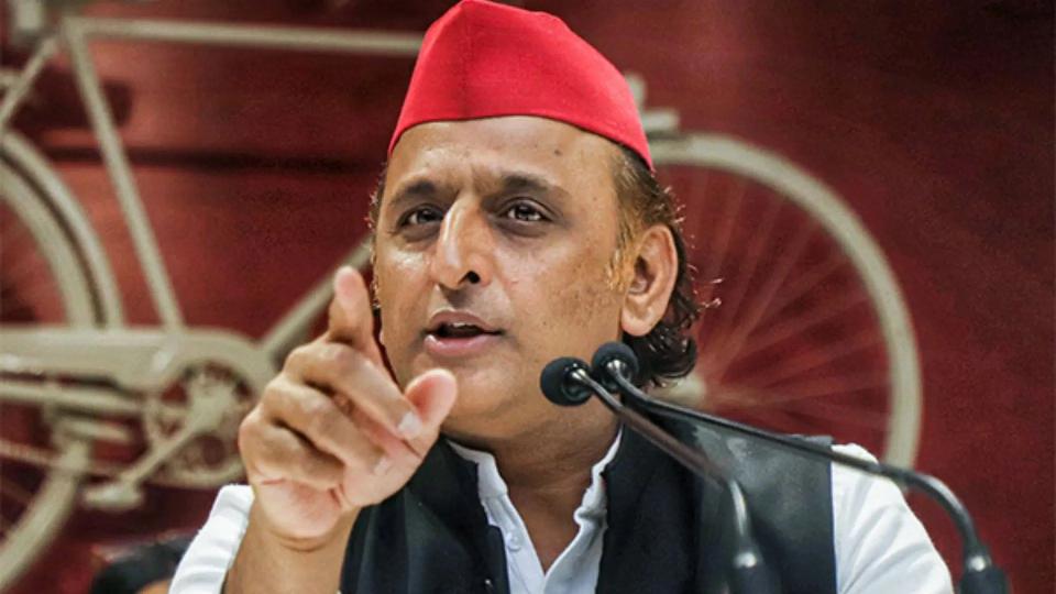 Akhilesh Yadav vows full support to RJD in Bihar Polls