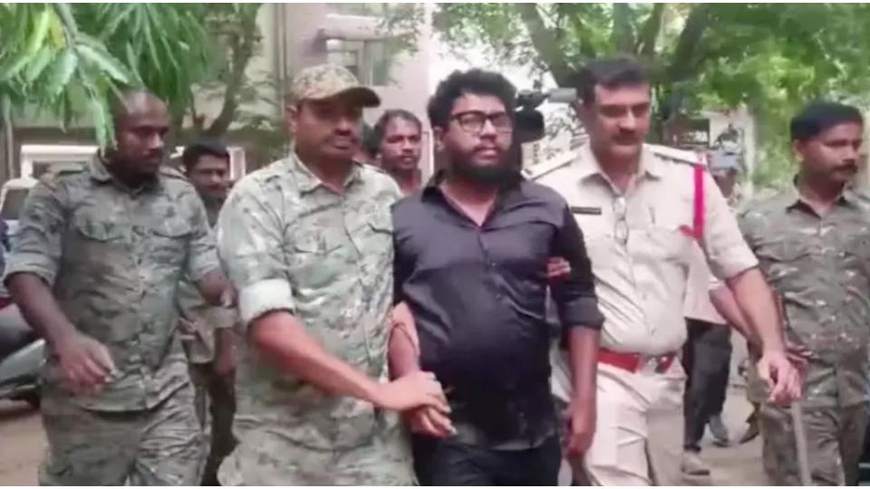 YouTuber Prashna Ravan sent to judicial remand for 14 days 