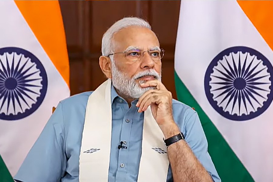 indianeconomyisonthepathofrapidgrowth:pmmodi