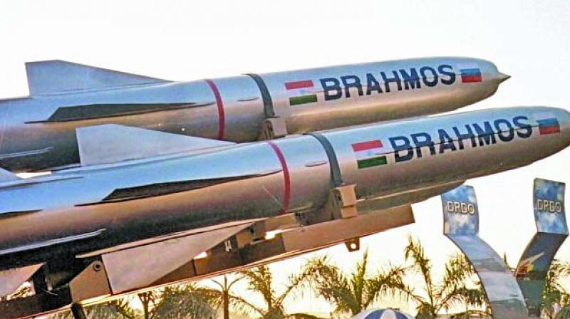 brahmossupersoniccruisemissilesuccessfullyflighttestedfrompokhran