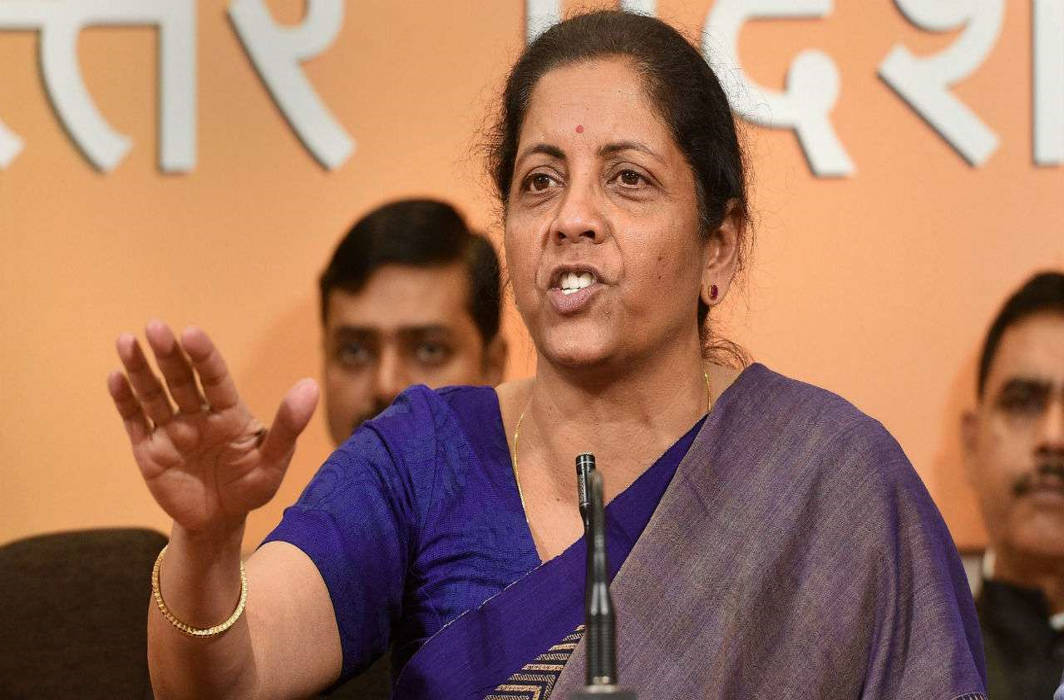 noinstructiongiventobanksonwithdrawingrs2000notes:financeministersitharaman