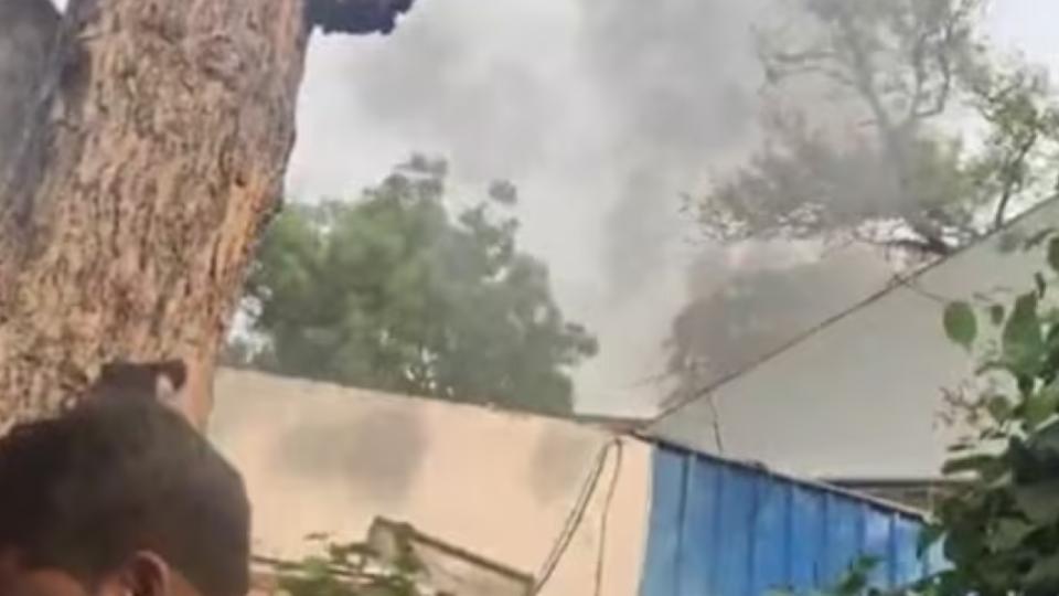 firebreaksoutatdelhibjpofficenocasualtyreported