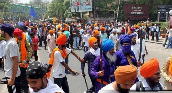 clashbetweenshivsenaprokhalistanactivistsinpatialacurfewimposed