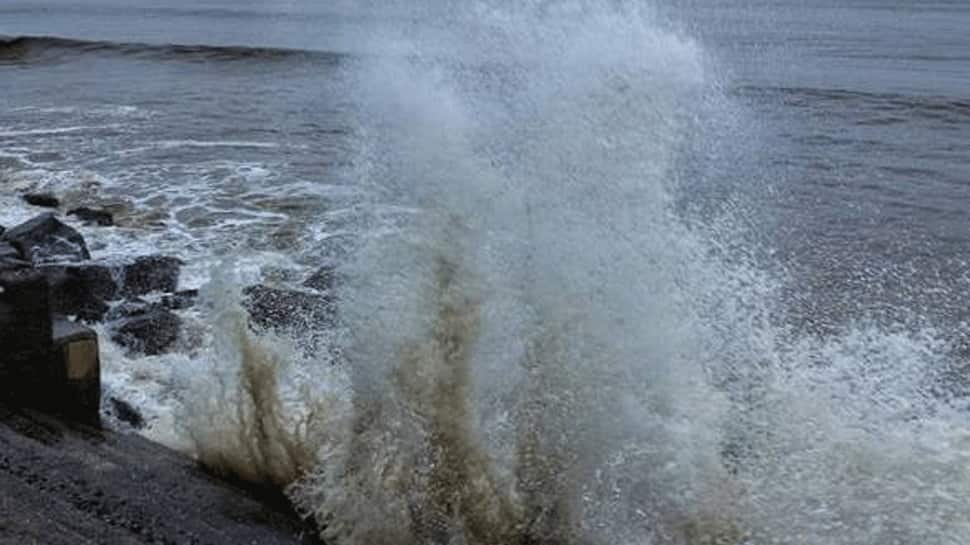 cyclonenisargalandfallstartsinmaharashtrasalibaugwithwindspeedof120140kmph