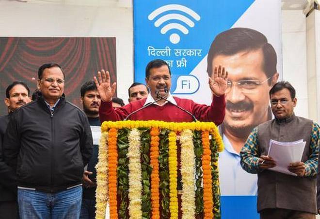 arvindkejriwallaunchesfreewifischemeindelhi
