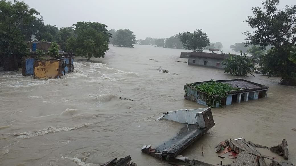 biharcmmakesaerialsurveyasfloodsituationworsens66lakhaffected
