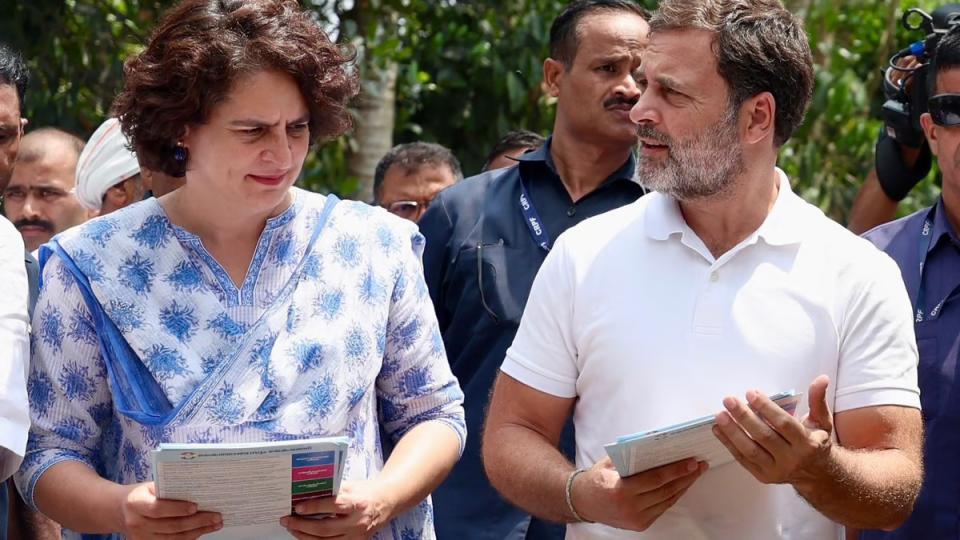 rahulpriyankaexpressanguishovertragickeralatemplefireworks