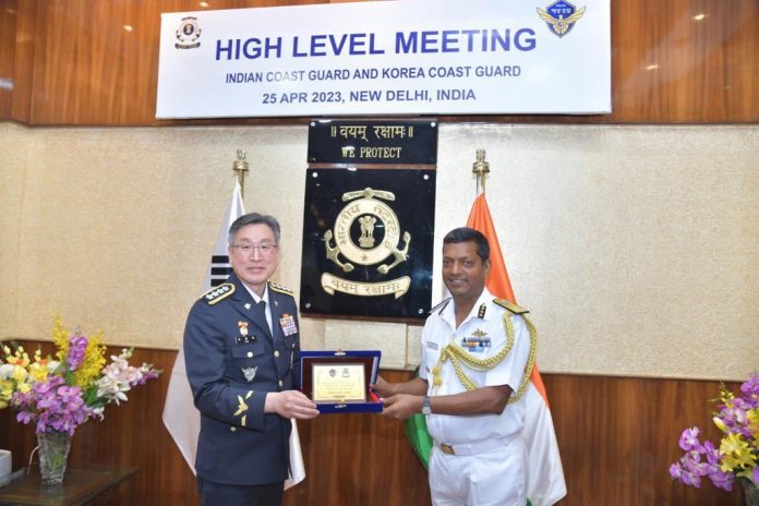 11thhighlevelmeetingbetweenindiancoastguardandkoreancoastguardheldindelhi