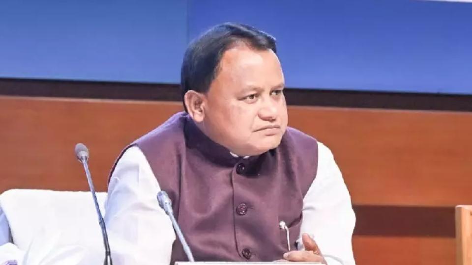 Odisha CM Majhi Urges People to Keep Odisha Coastline Clean