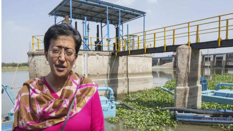 delhiwatercrisisatishithreatenstogoonindefinitefastfromjune21