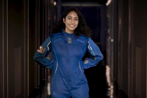 andhrapradeshbornsirishabandlawillbesecondindianoriginwomantoflytospace