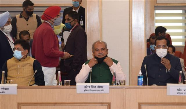 unionministersmeetfarmersgroupstobreakdeadlock