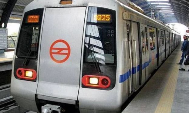 entryexitgatesof3delhimetrostationclosed:dmrc