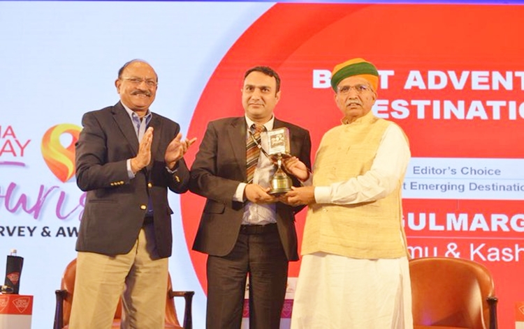 jkwinsbestadventuretourismdestinationaward