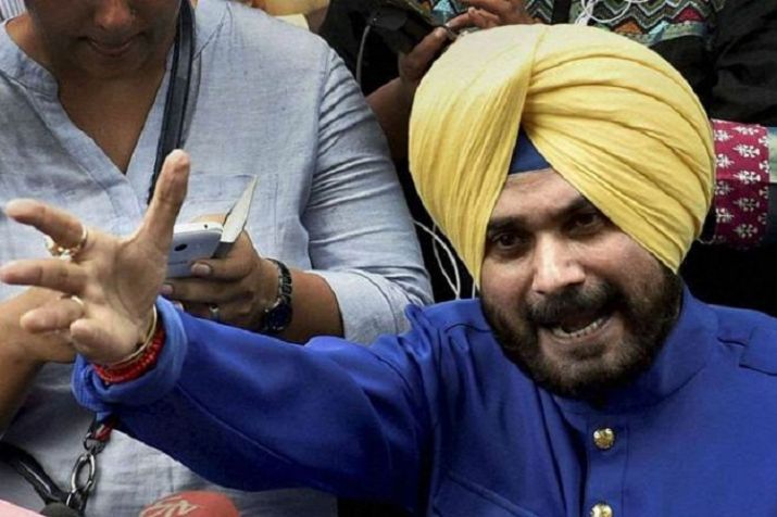 navjotsinghsidhucondemnsattackbutasksifentirenationcanbeblamedforhandfulofpeople