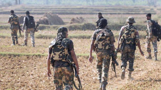 fivepolicemenkilledinmaoistambushinjharkhand