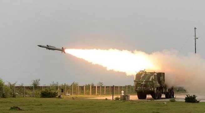 indiasuccessfullytestfiresindigenouslysurfacetoairmissile