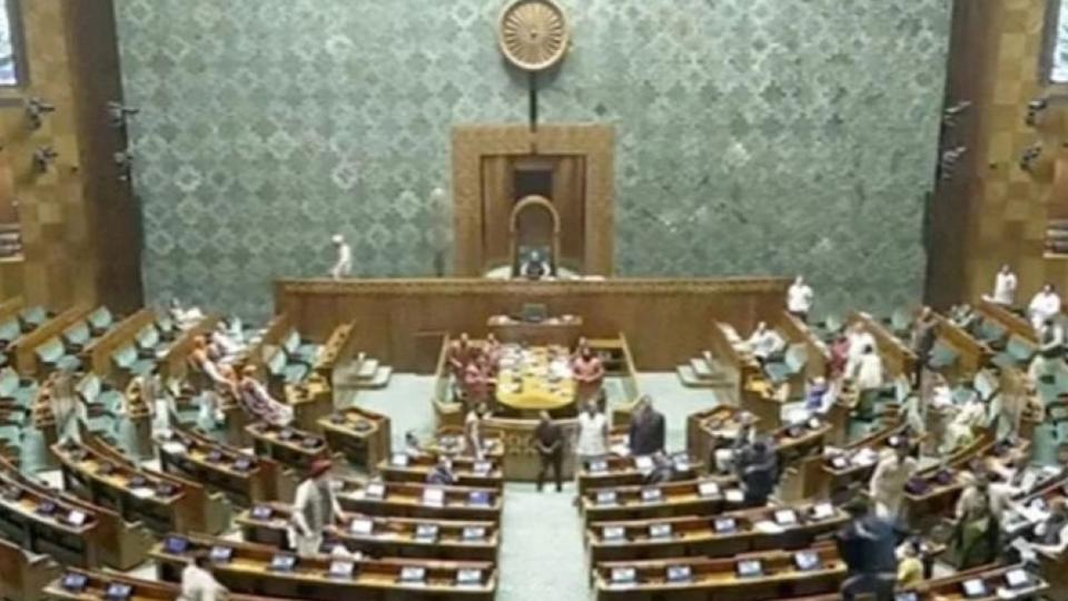 cabinetapprovesproposedchangestowaqfbill