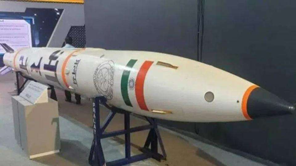 pralaymissilemakesdebutatrepublicdayparade