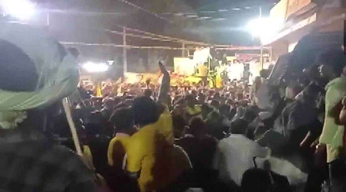 7killedseveralinjuredintdpchiefchandrababunaidusroadshowinapsnelloredistrict
