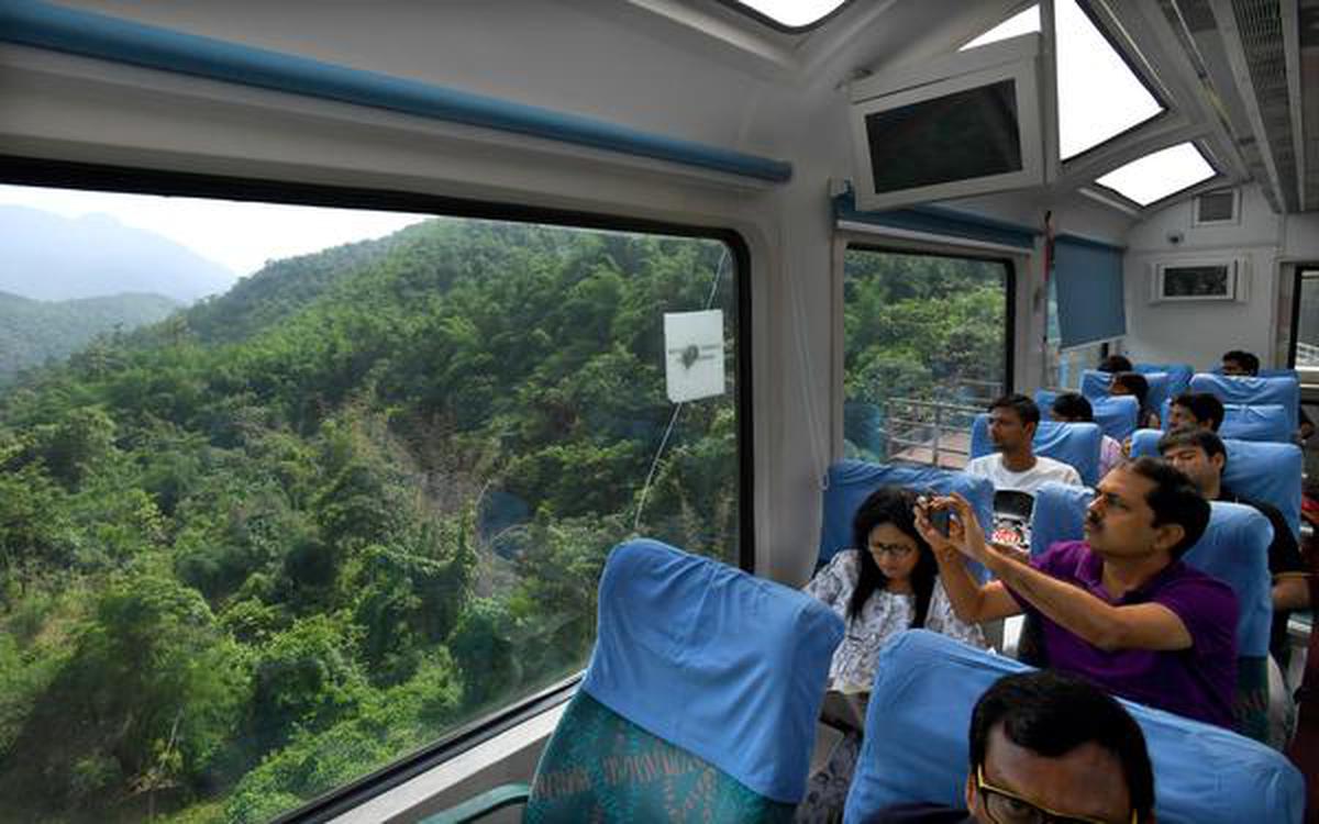 additionalvistadomecoachforarakutrain
