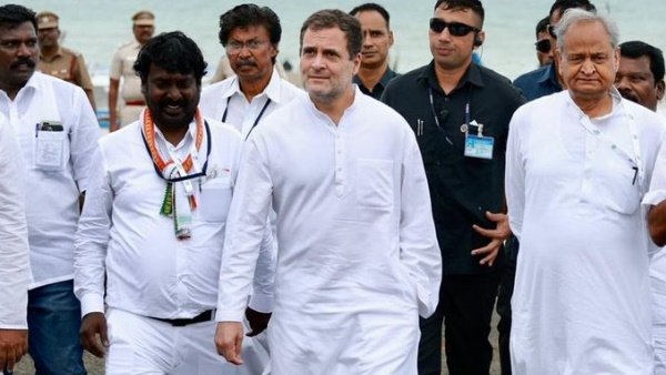 rahulgandhicommencespadyatrafromkanyakumari