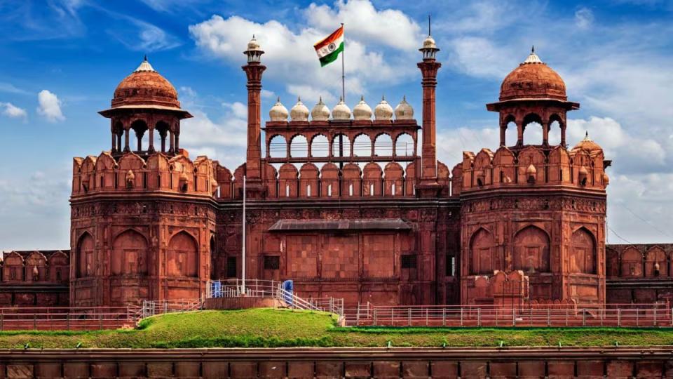 Iconic Red Fort to remain shut to public till 15 August