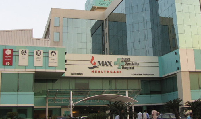 delhi:maxhospitalgivesdeadtwinstoparentsinapacket;oneofthemlaterfoundalive