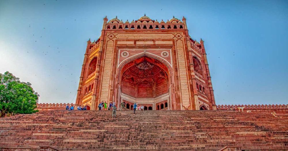 Agra lawyer claims temple below Fatehpur Sikri dargah