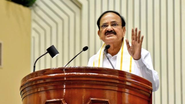 venkaiahnaiduasksgovttolookintoissueofuniversitiesadvtforteachingposts