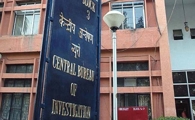 cbiregisterstwoseparatefirsinconnectionwithtransferofgovtlandindelhitoprivateindividuals
