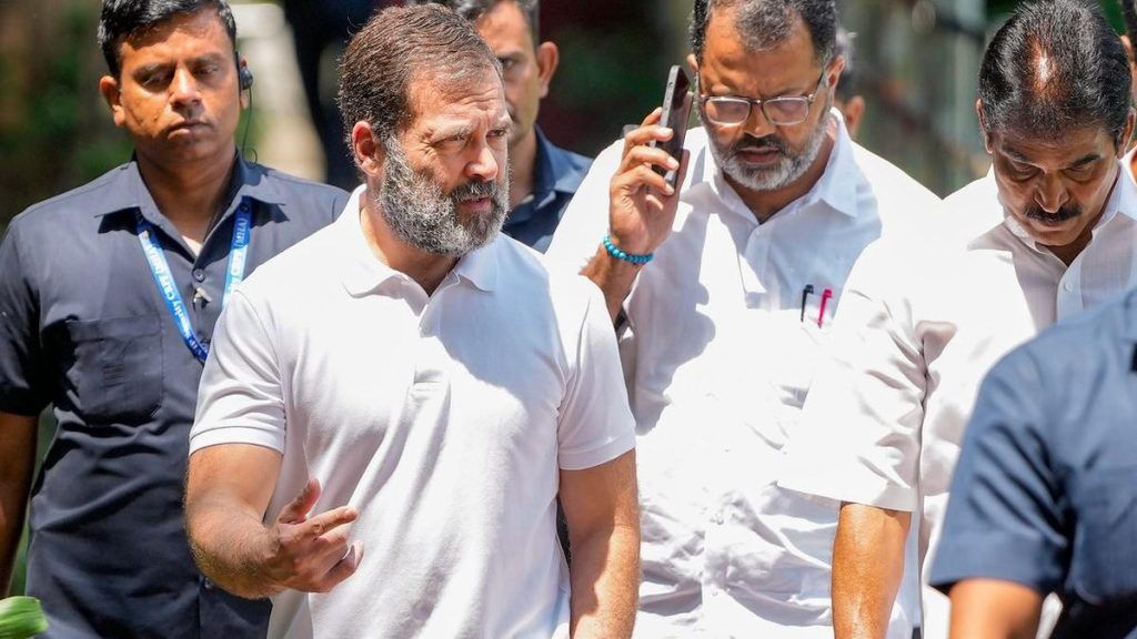 rahulgandhitravelstomanipur’smoirangtovisitreliefcamps