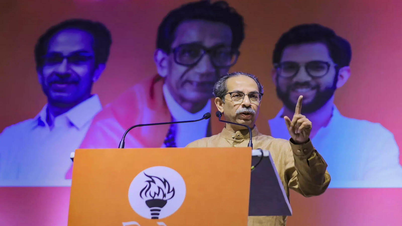 shivsena(ubt)likelytogosoloinmaharashtrapolls:sources