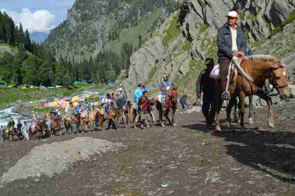 27thbatchofamarnathpilgrimsleavesforkashmirvalley