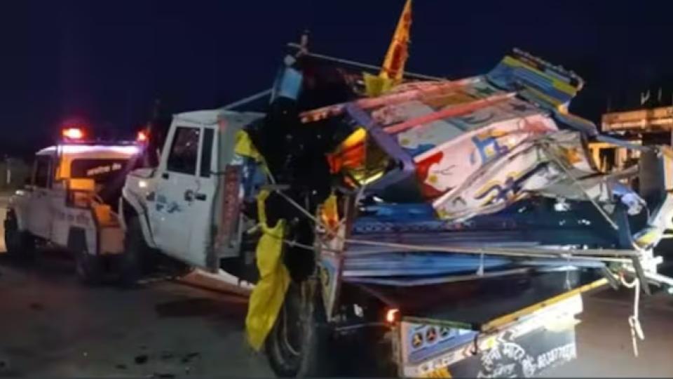 Pickup Van Accident in Rajasthan kills 11, including 7 children