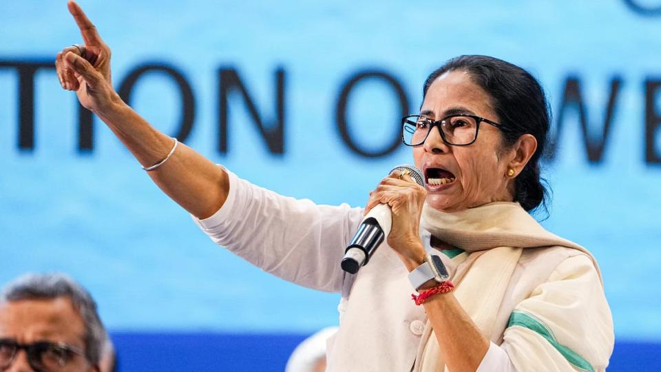 All languages equally worthy of respect, Says CM Mamata Banerjee