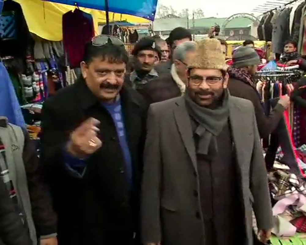 centralministersinkashmirtospreadpositivityamongpeople:mukhtarabbasnaqvi