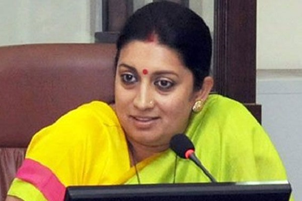 smritiiranihitsoutattharoorforhismaharajaremarks