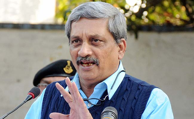 concretestepsbeingtakentomakeindiaexporthubindefence:parrikar