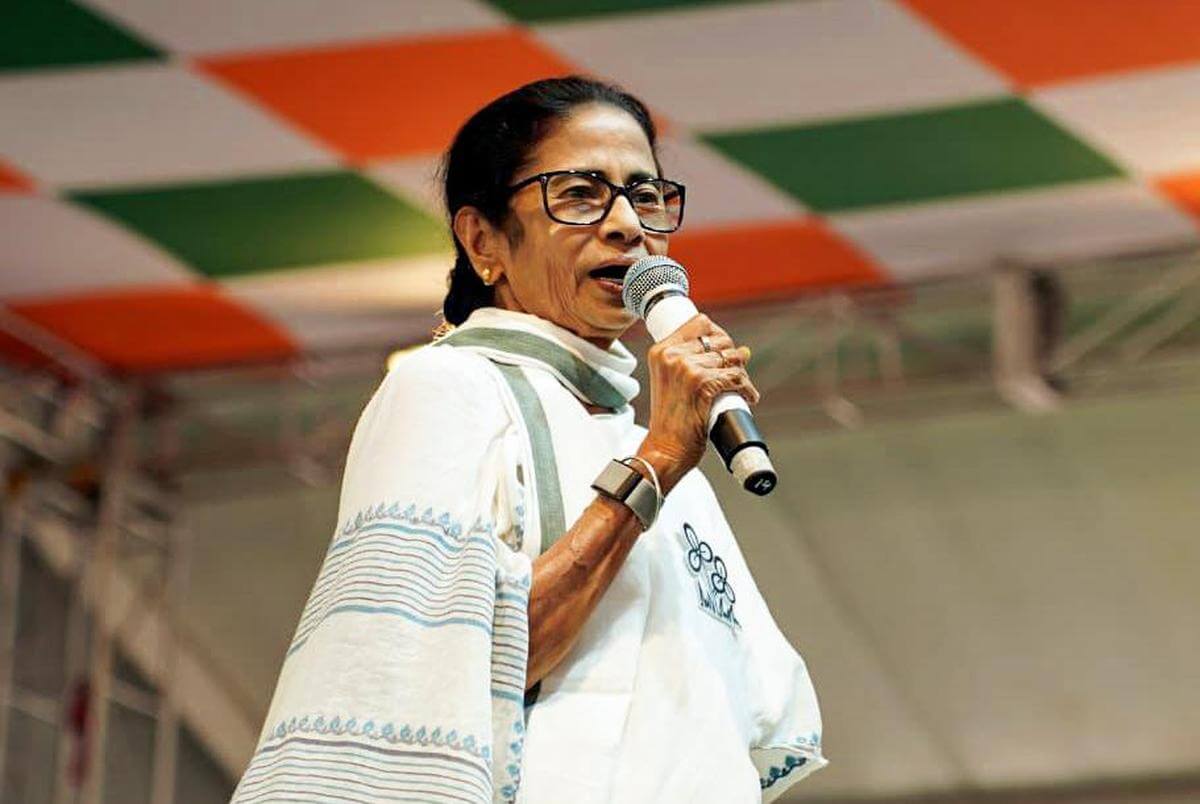 bjpgovtwillberemovedfromcentreincomingdays:mamatabanerjee