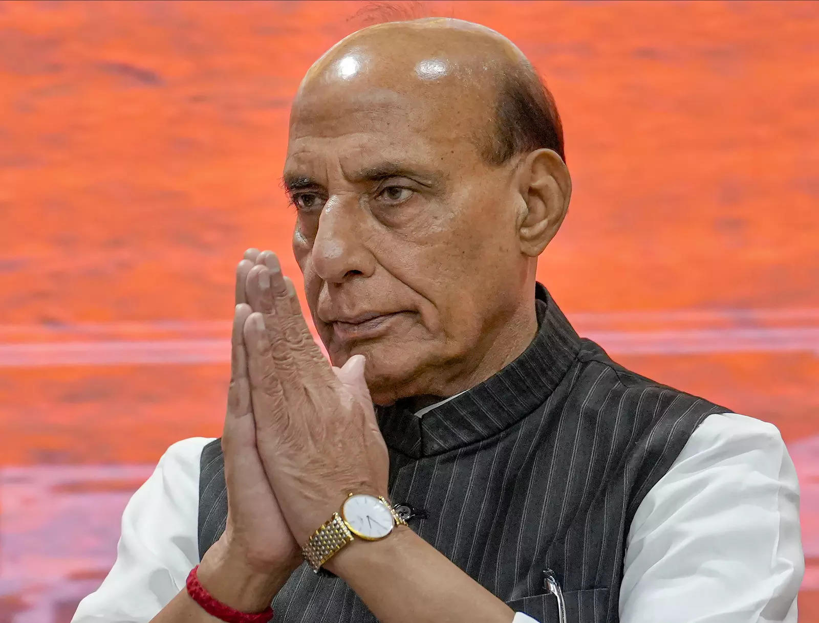 defenceministerrajnathsinghurgesallpoliticalpartiestoparticipateintheinauguralceremonyonsunday