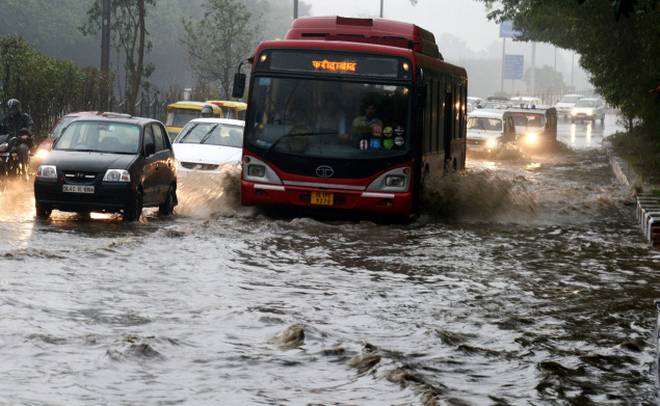 heavyrainslasheddelhi