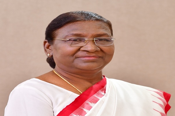 presidentdroupadimurmuexpressesgriefovertragictrainaccidentindarjeeling